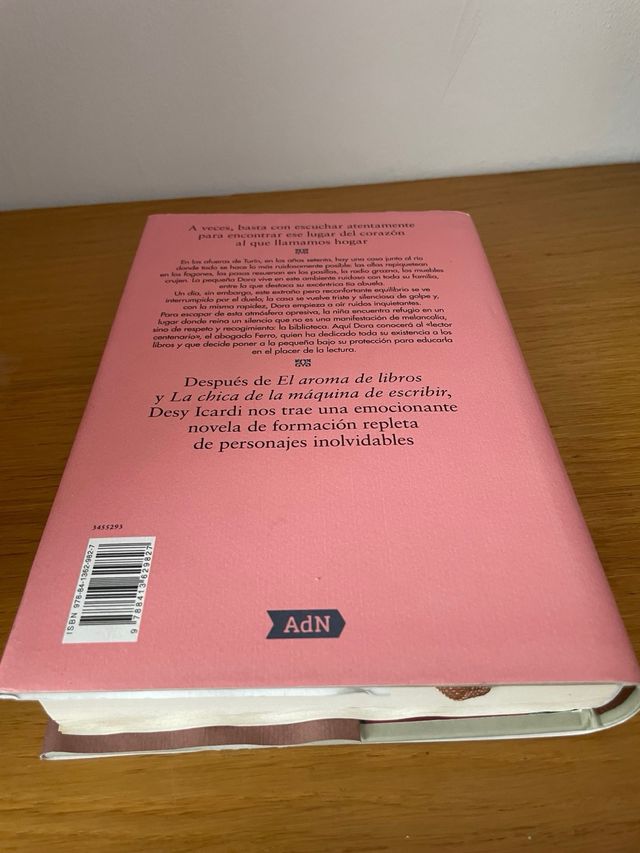 La biblioteca de los susurros