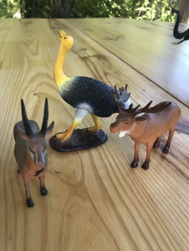 Lote de 16 figuras de animales