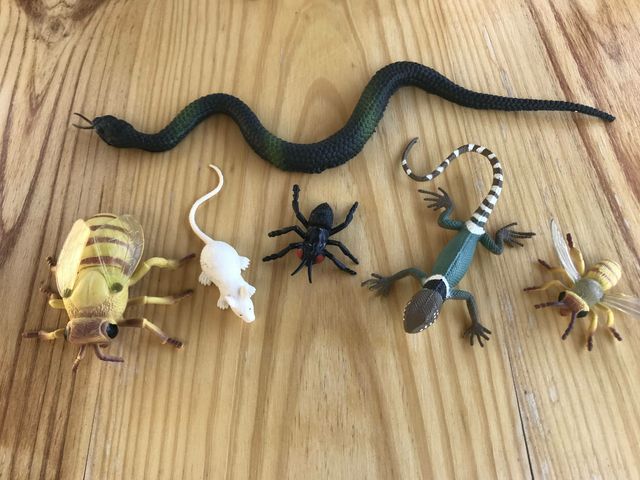 Lote de 16 figuras de animales