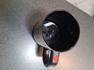 Tazza montalatte con movimento a batterie