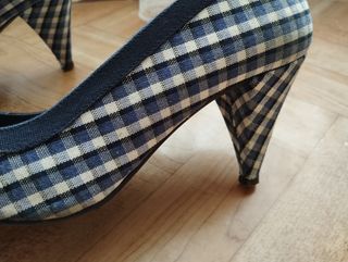 Tacones cuadros azules 