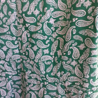 Vestito cucito a mano