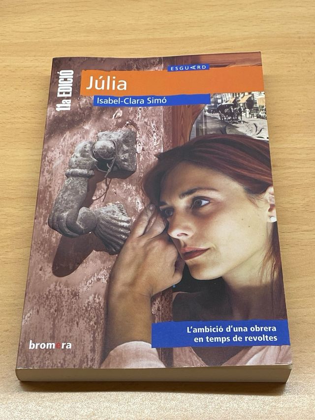 Libro Júlia, Isabel-Clara Simó