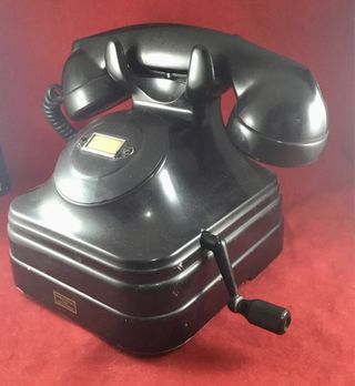 Antiguo teléfono baquelita 5525BZ magneto