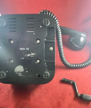 Antiguo teléfono baquelita 5525BZ magneto