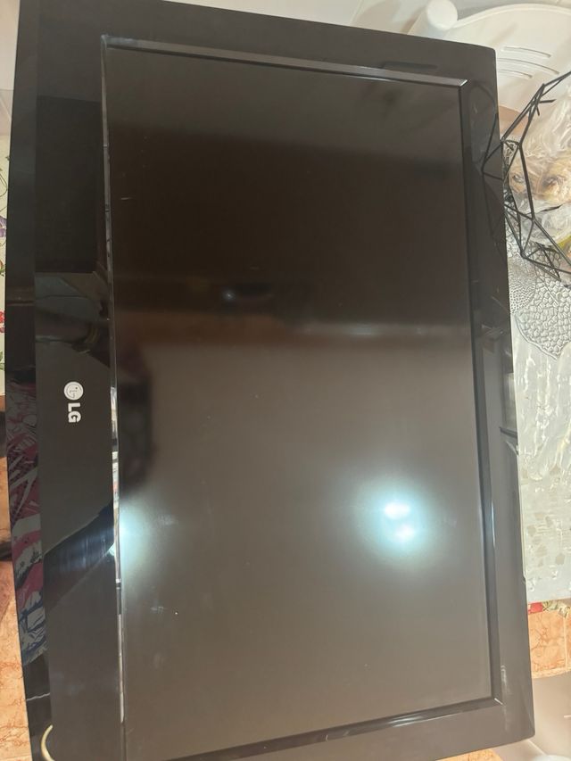 Television LG 32”