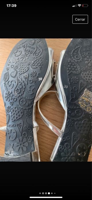 Sandalias nuevas plateadas