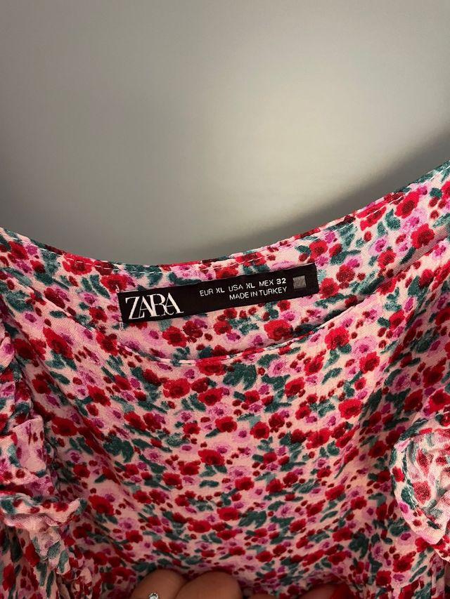 Vestido estampado flores Zara