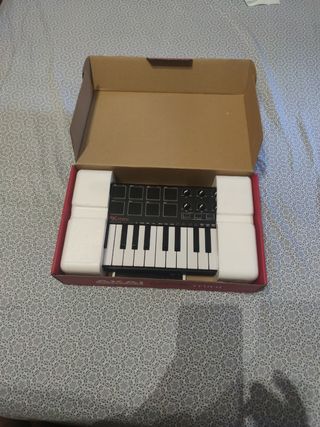 Akai MPK mini