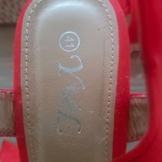 Cuñas rojas 41