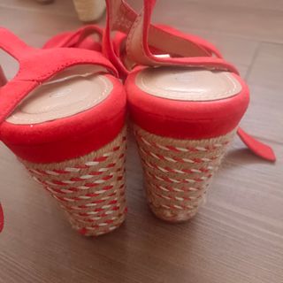 Cuñas rojas 41