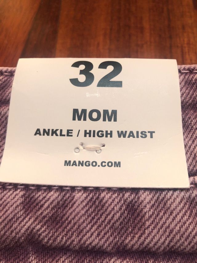 Pantalon mom fit ( morado) MANGO