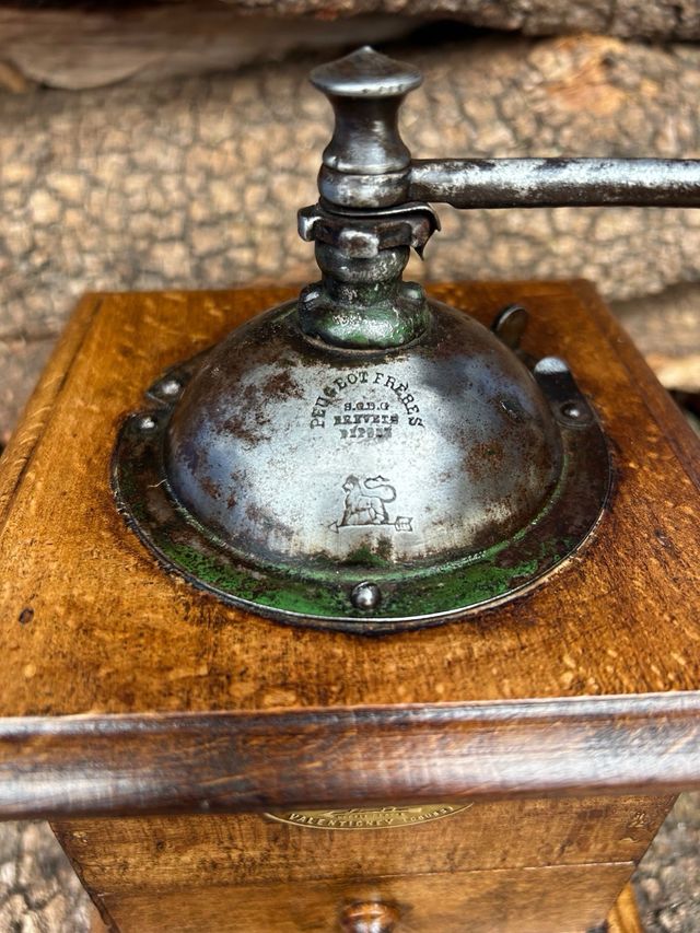 MOLINET DE CAFÈ ANTIC