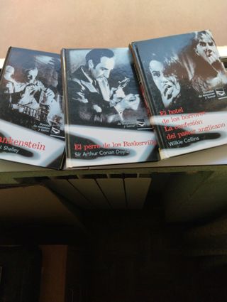 LOTE DE 3 NOVELAS DE SUSPENSE Y TERROR .