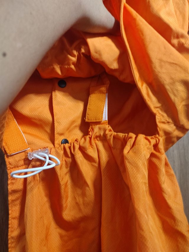 Chubasquero de perro