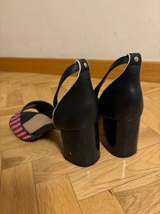 Sandalias azules Tommy Hilfiger talla 40 elegantes