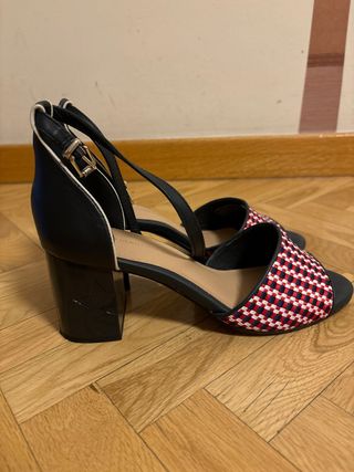 Sandalias azules Tommy Hilfiger talla 40 elegantes