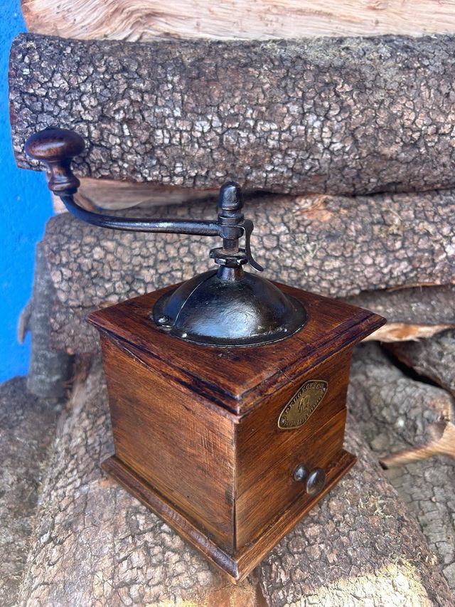 MOLINET DE CAFÈ ANTIC