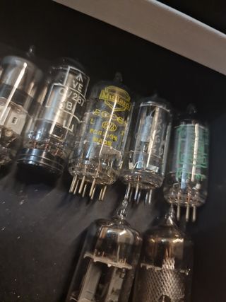 Válvulas de radio/amplificador variadas