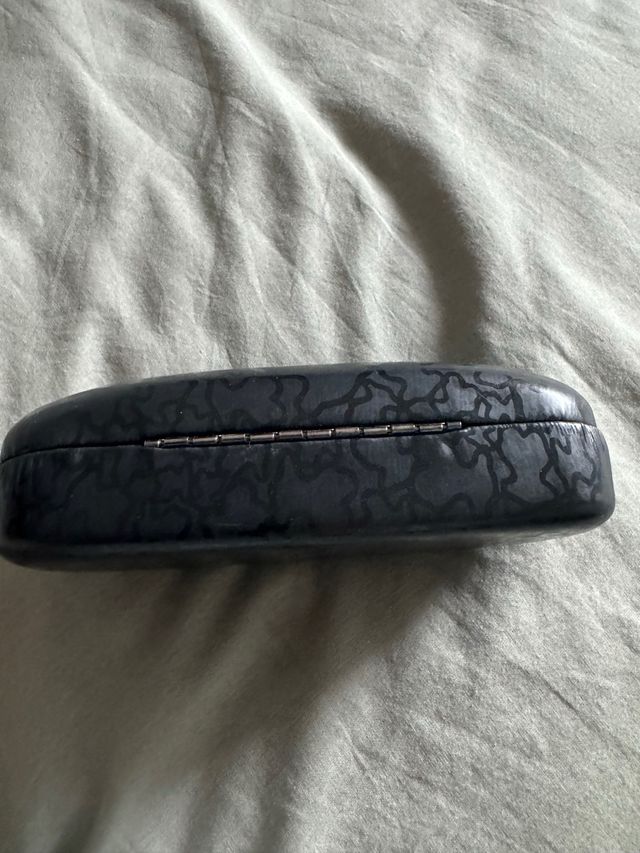 Custodia rigida per occhiali Tous