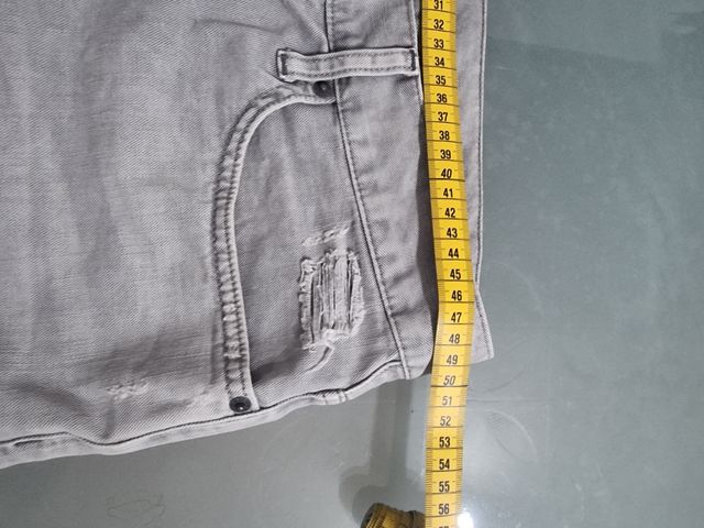 Bermudas vaqueras gris