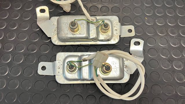 Original TOYOTA COROLLA KE30 KE35 blinkers KOITO