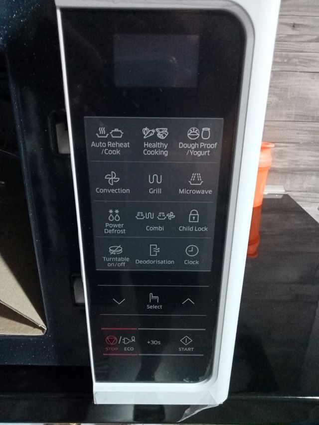 Microondas nuevo Samsung.