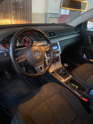 Volkswagen Passat 2011