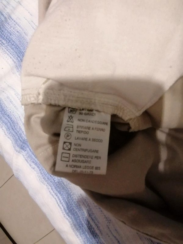 Pantaloncino color sabbia