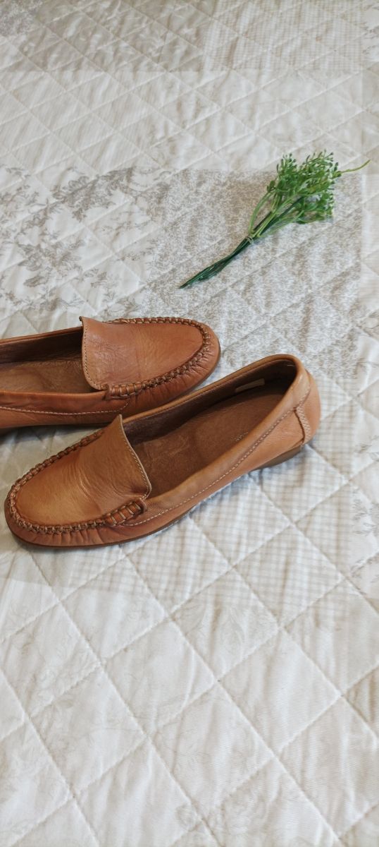 Mocasines de piel cuña T.36