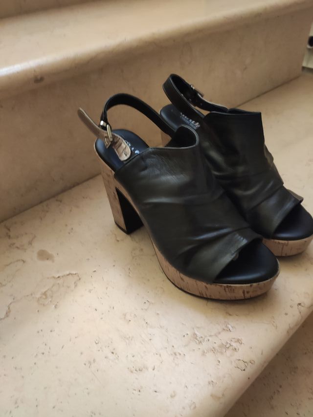 Vendo Sandalo GIADA misura n° 36 da donna