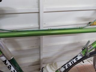 Bicicleta de carretera muy bien conservada