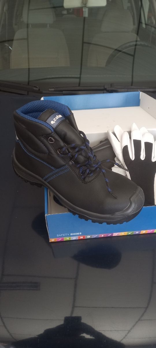 Botas de seguridad a estrenar 42+guantes