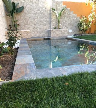 CONSTRUCCIÓN DE PISCINAS