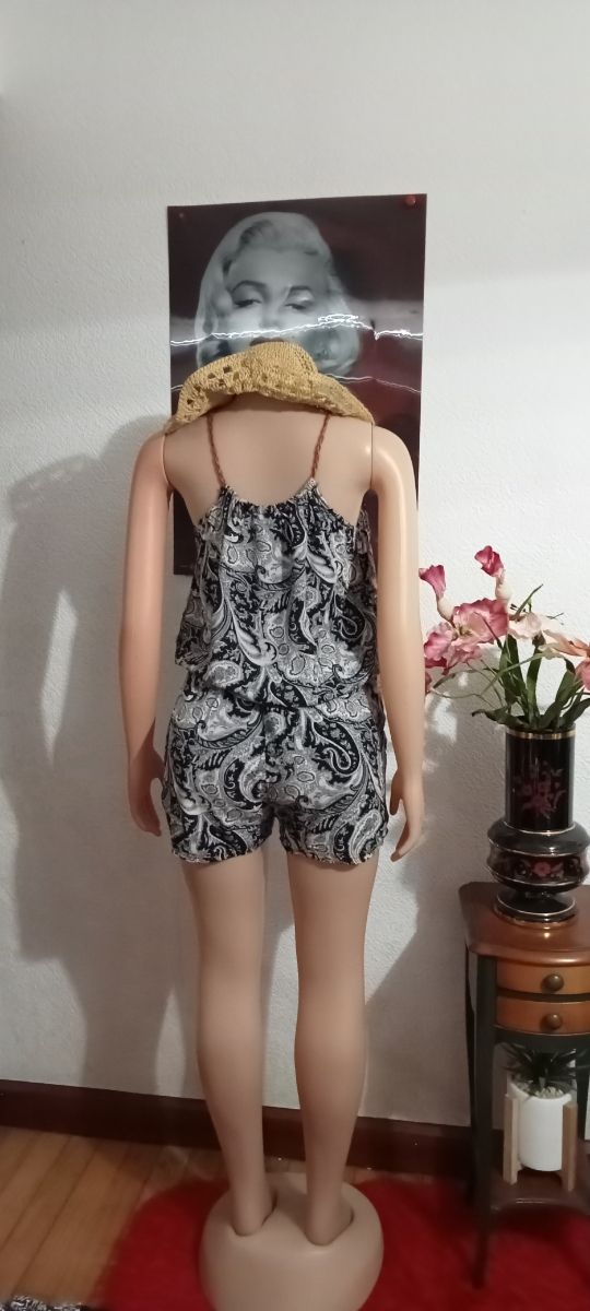 Mono Talla M *Conos*