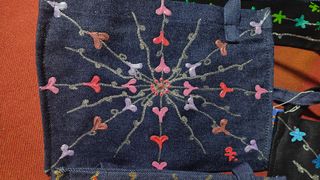 Bolso pintado y hecho a mano