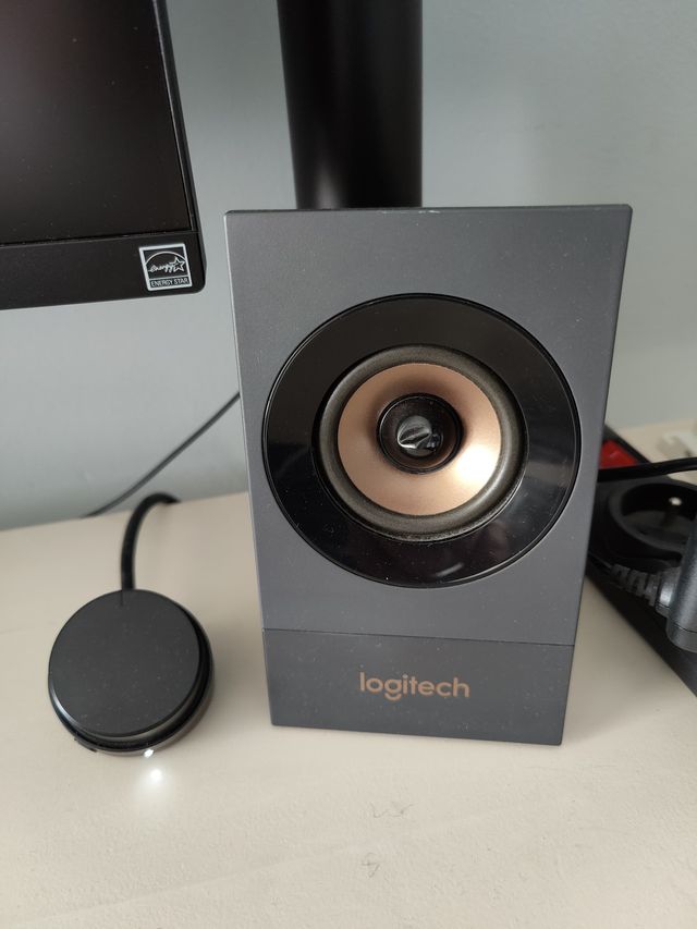 Logitech Z533