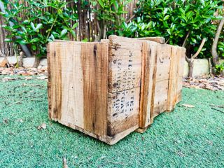 AUTENTICA CAJA RUSTICA DE MADERA PARA CON ASA
