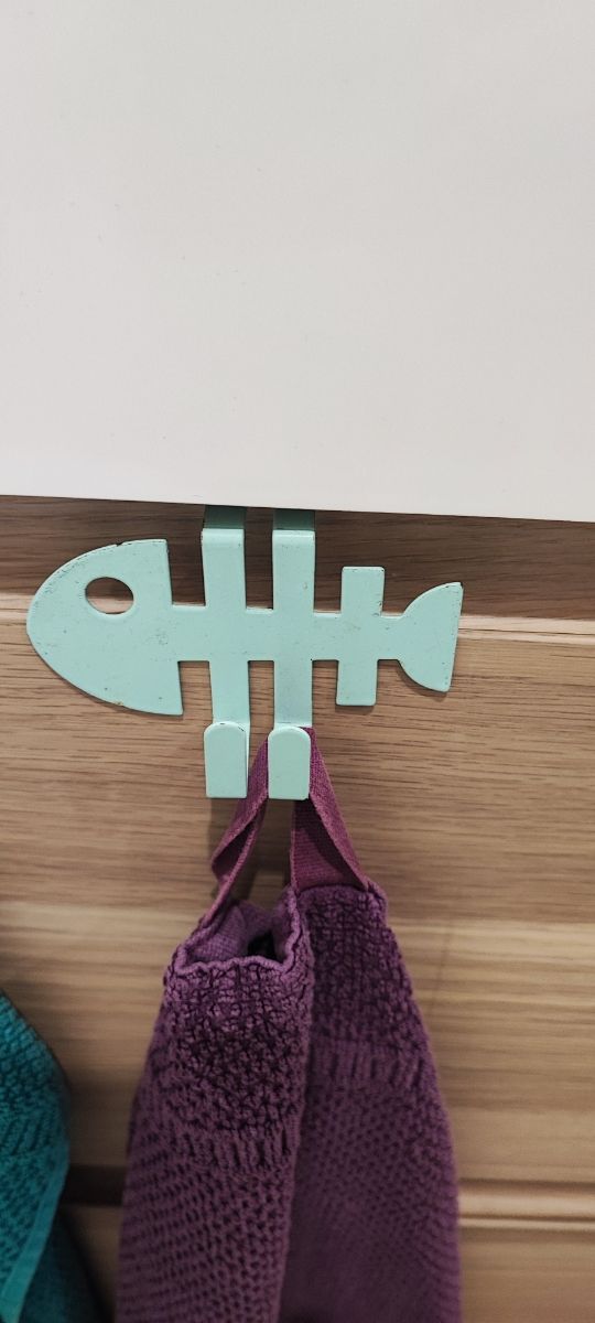 Colgador para organizar baño o cocina