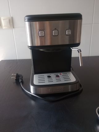 Cafetera exprés Princess para cafè molido y cápsul