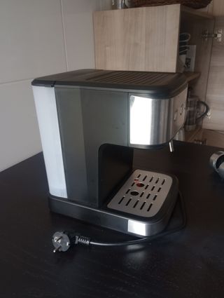 Cafetera exprés Princess para cafè molido y cápsul