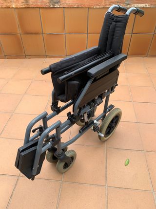 Silla de ruedas plegable rueda 300