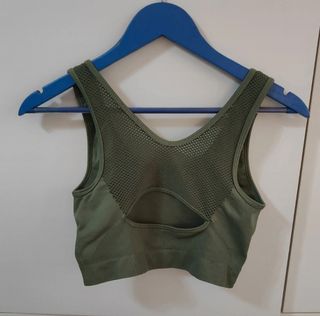 Top deportivo boomerang 