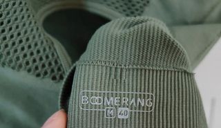 Top deportivo boomerang 