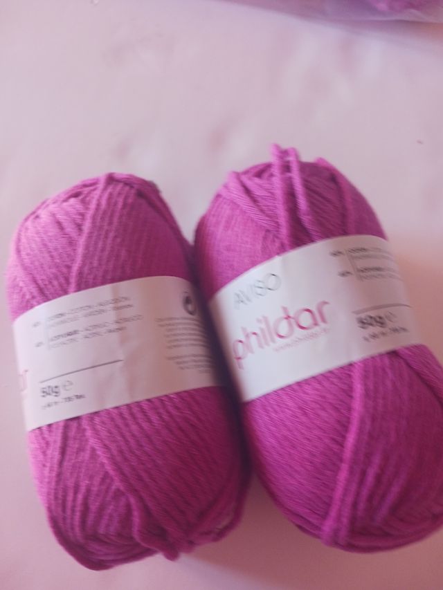 Lote de 9 ovillos alg. y acrílico Phil