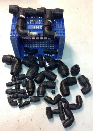 ACCESORIOS PARA INSTALACION DE RIEGO CON TUBERIA D