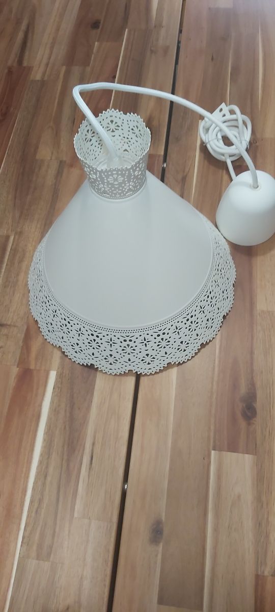 Lámpara techo filigrana. Sekond Ikea