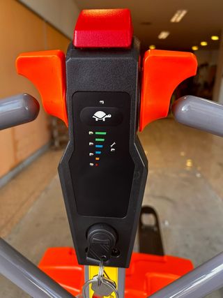 TRANSPALETA ELÉCTRICA NUEVO MODELO 40AH