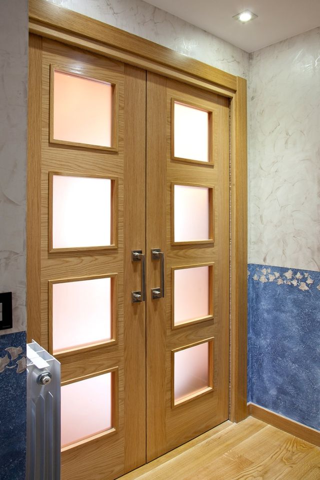 Carpintero especialista en puertas