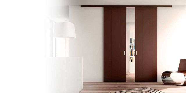 Carpintero especialista en puertas